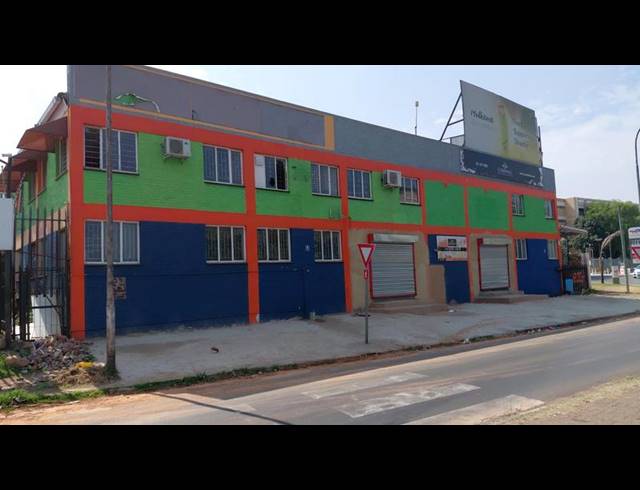 BUSINESS PROPERTY TO RENT IN MARTINDALE